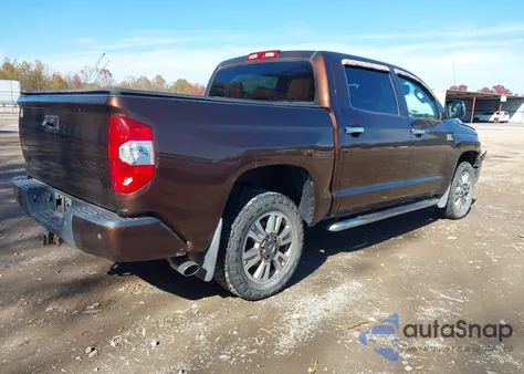 2016 Toyota Tundra 1794 5.7L V8 z USA, uszkodzony, nr VIN 5TFAY5F1XGX551774